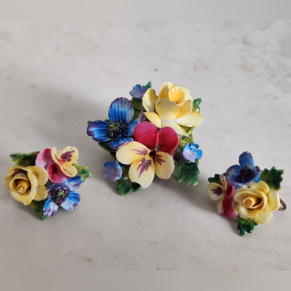 🇨🇦 Antique Staffordshire Crown jewelry set